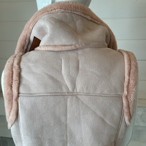 Cozy Pink Faux Suede Fleece Lined Vest Size Medium - Picture 9 of 13
